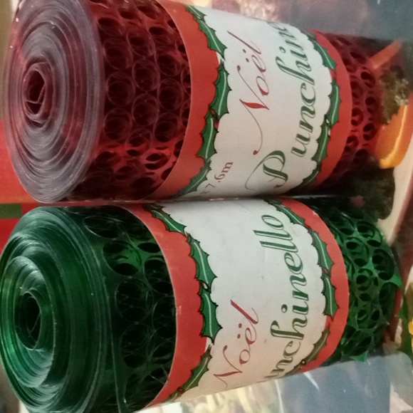 Bundle Of Assorted Ribbons - Picture 5 of 6